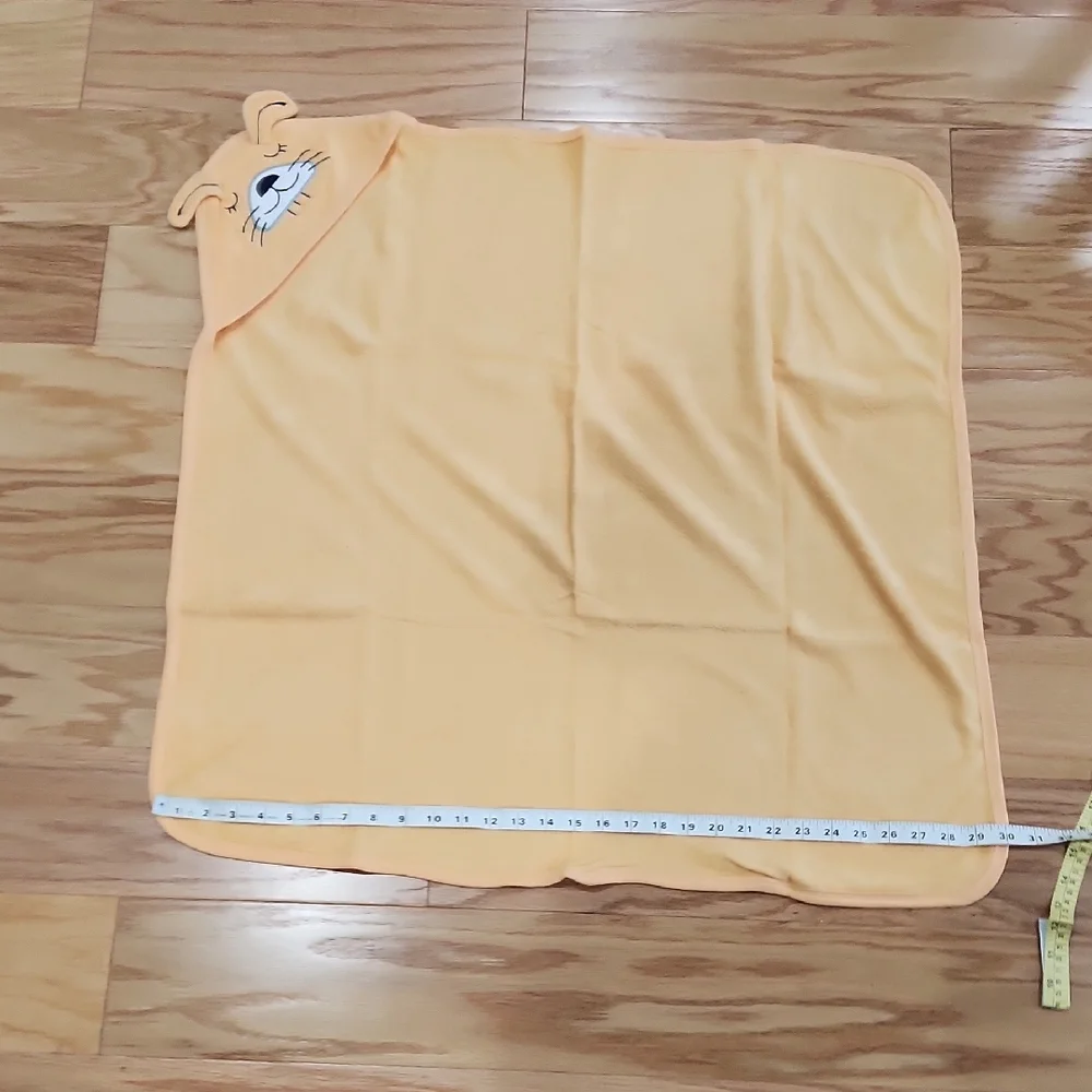 NWT Adorable Lion Hooded Baby Towel Infant